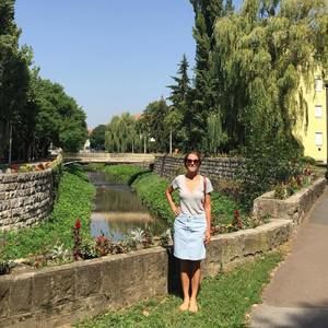 Meet your Posher, Christine